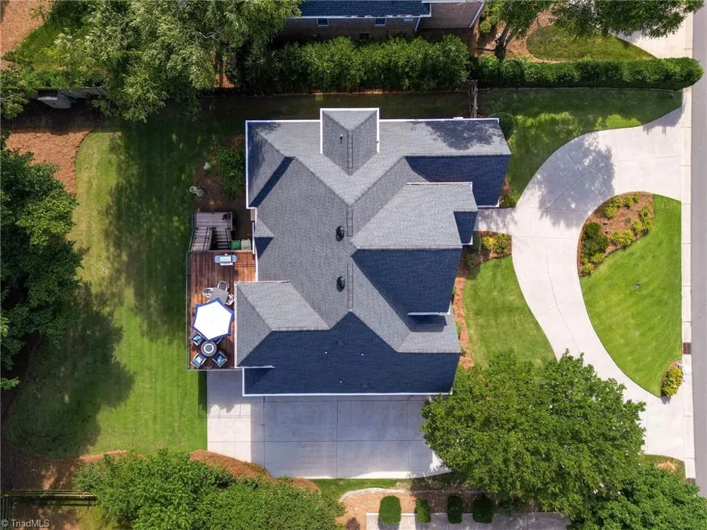 1860 Dunmore Lane Clemmons, NC 27012