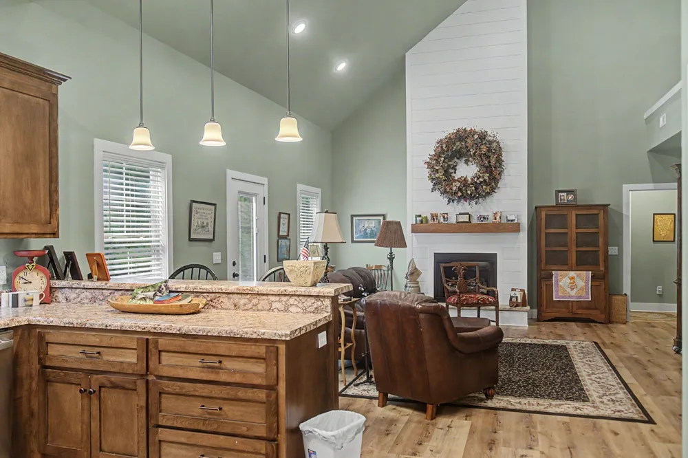 1505 Dark Hollow Rd Lafayette, TN 37083