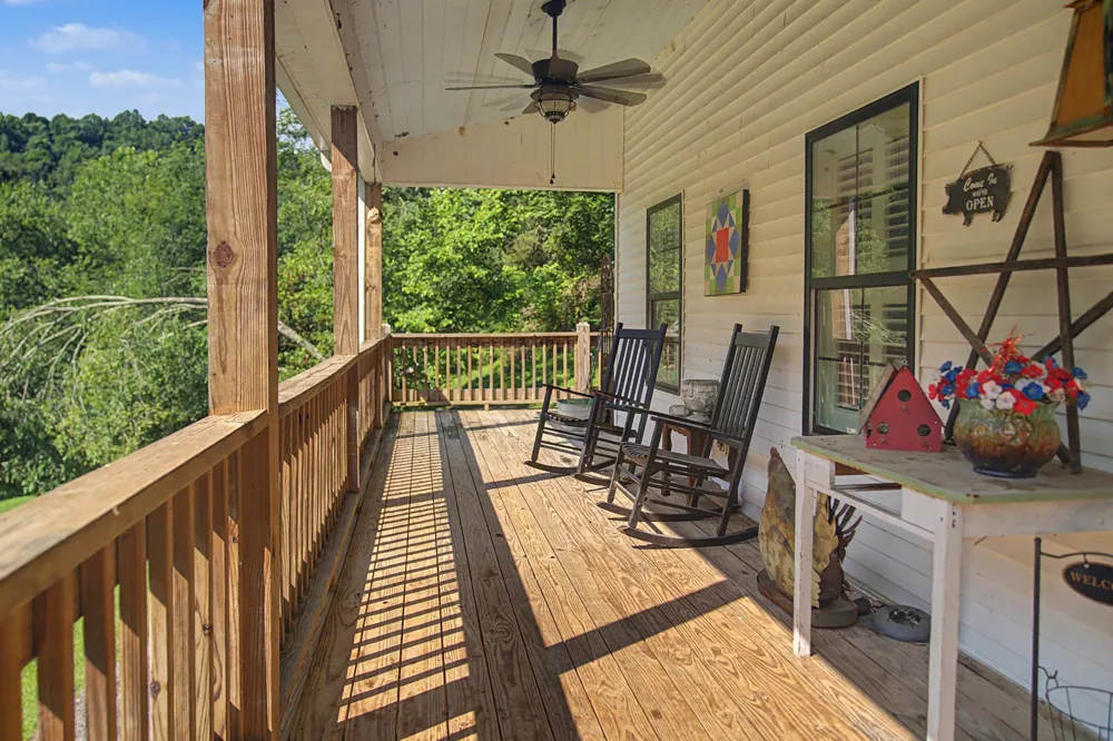 1505 Dark Hollow Rd Lafayette, TN 37083