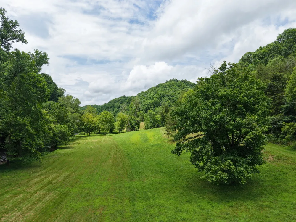 1505 Dark Hollow Rd Lafayette, TN 37083