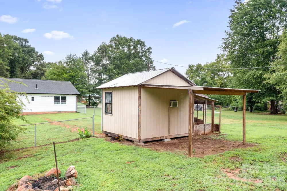 3388 Rhyne Forest Road Iron Station, NC 28080