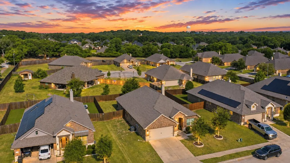 531 Hidden Springs Trail Azle, TX 76020