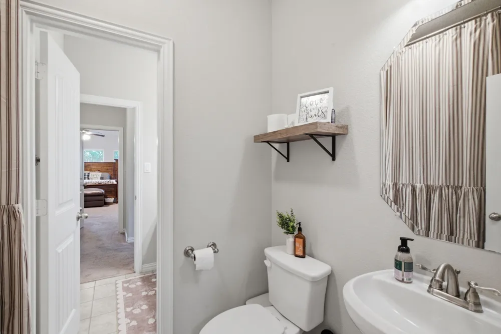 531 Hidden Springs Trail Azle, TX 76020