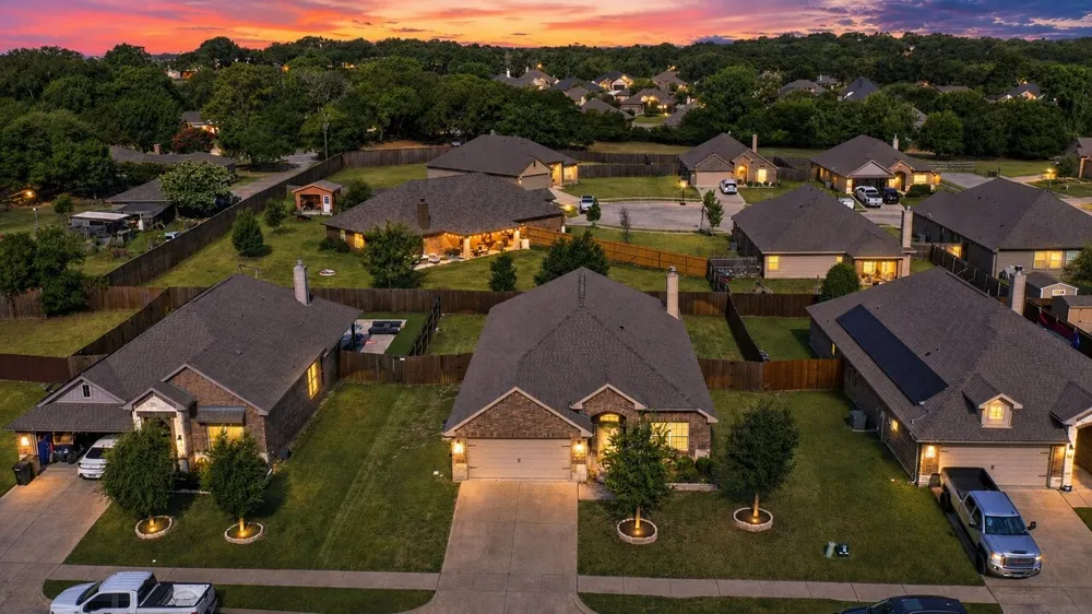 531 Hidden Springs Trail Azle, TX 76020