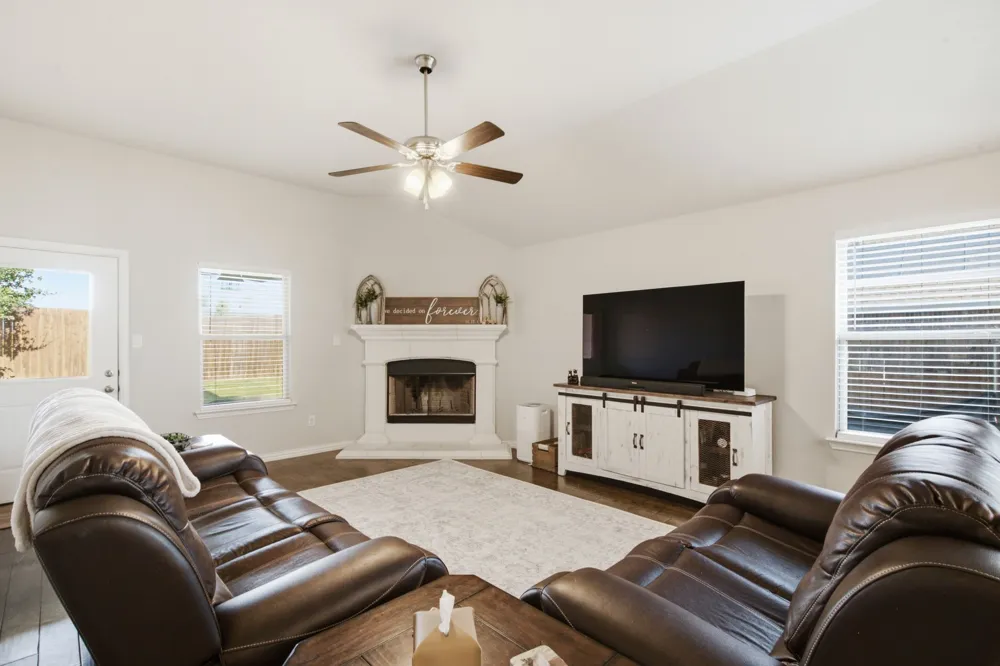 531 Hidden Springs Trail Azle, TX 76020