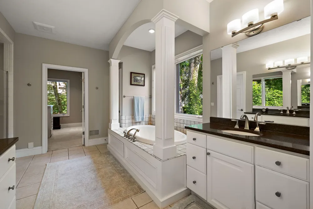 4710 Catamount Trail NE Ada, MI 49301