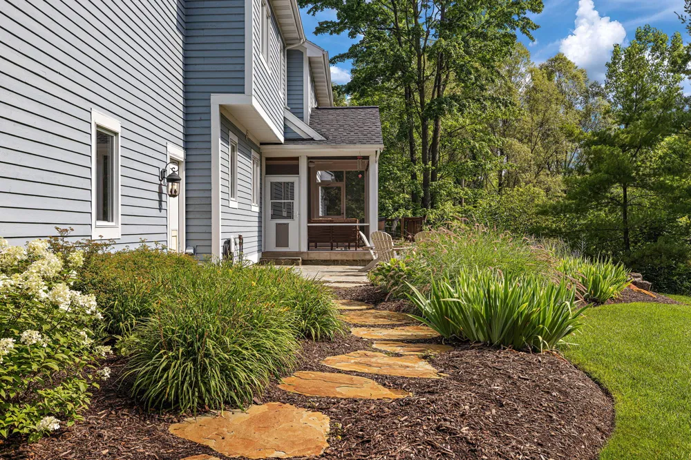 4710 Catamount Trail NE Ada, MI 49301