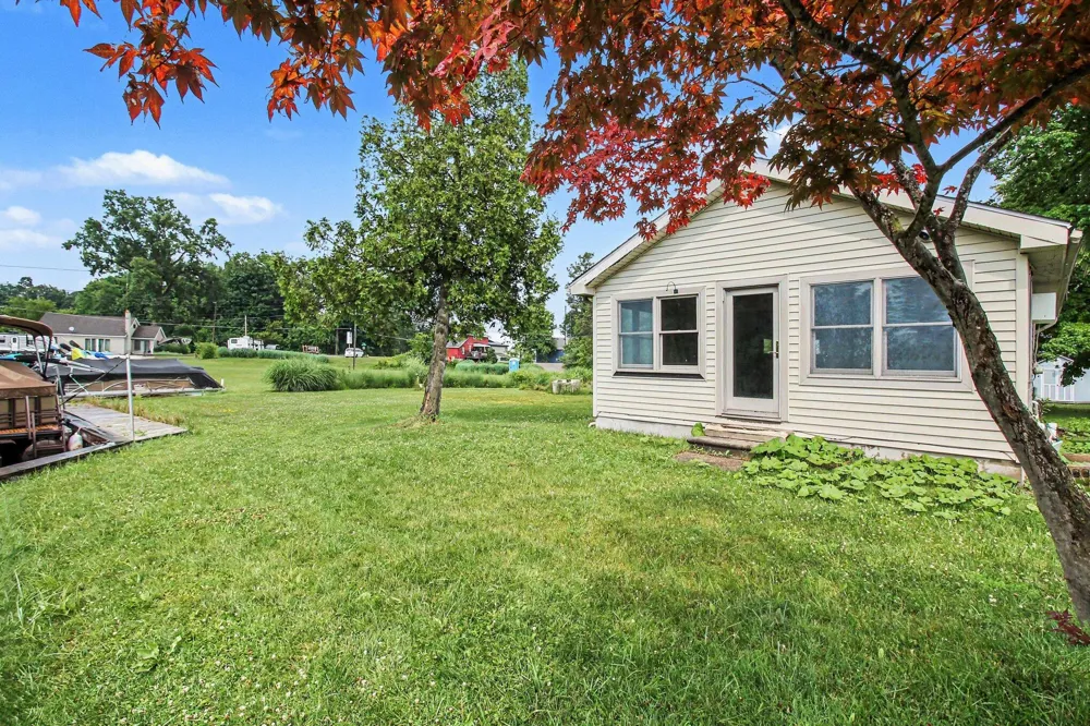 9405 Linck Drive Pinckney, MI 48169