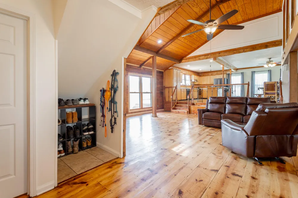 2195 Myers Road Pikeville, TN 37367