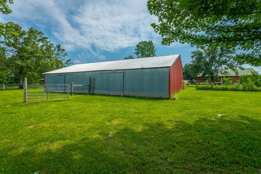 2195 Myers Road Pikeville, TN 37367