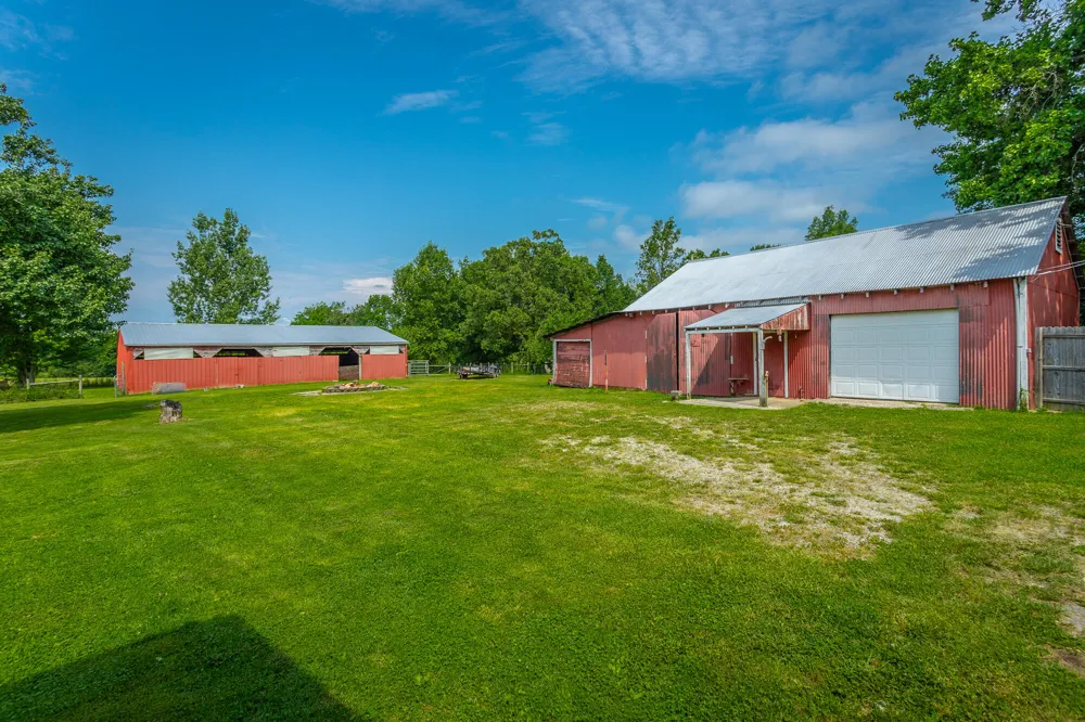 2195 Myers Road Pikeville, TN 37367