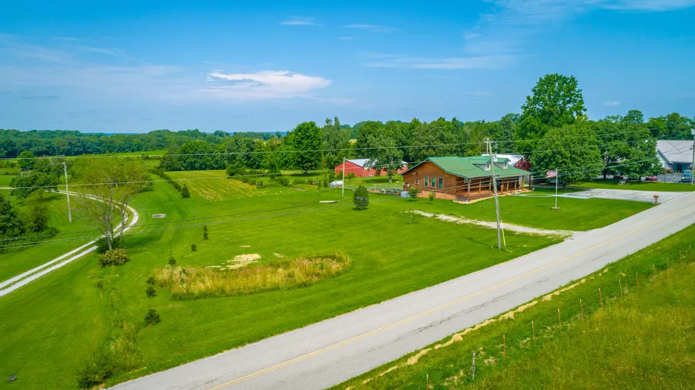 2195 Myers Road Pikeville, TN 37367