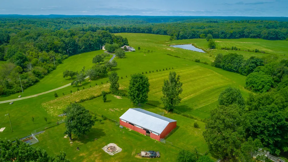 2195 Myers Road Pikeville, TN 37367
