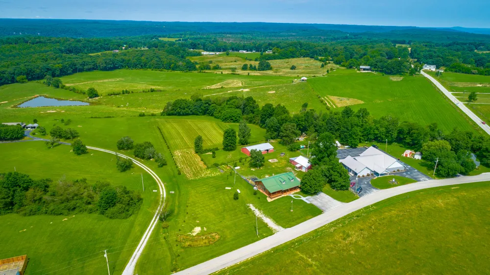 2195 Myers Road Pikeville, TN 37367