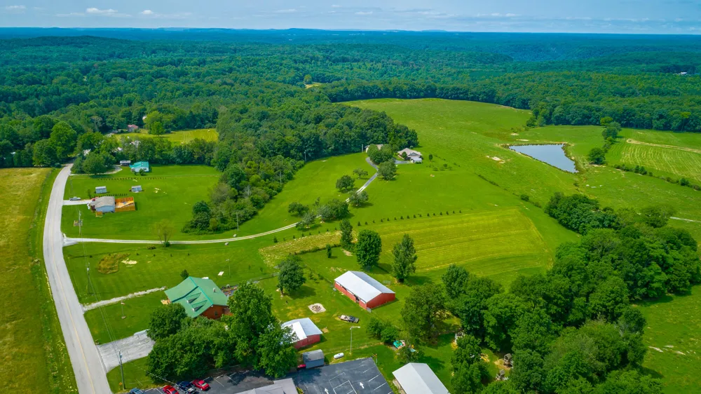 2195 Myers Road Pikeville, TN 37367