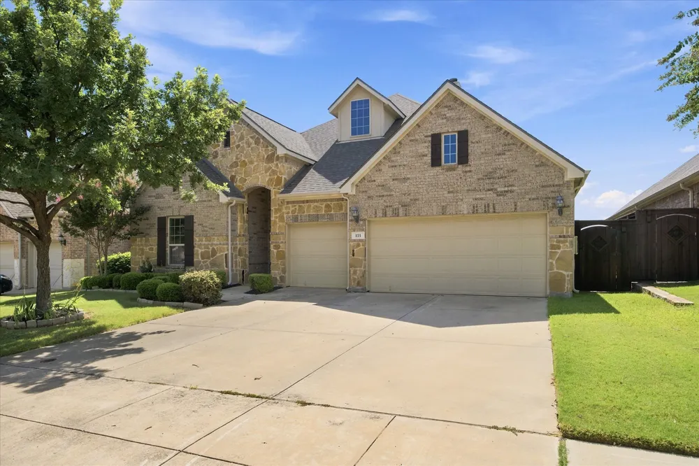 121 Oakwood Lane Hickory Creek, TX 75065