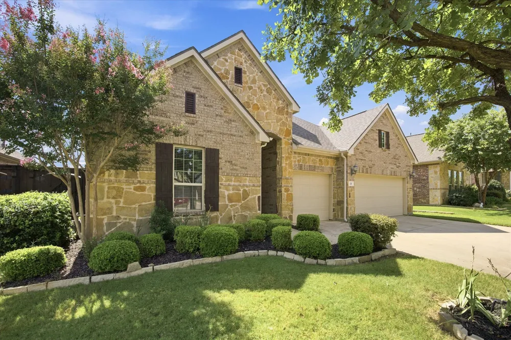 121 Oakwood Lane Hickory Creek, TX 75065
