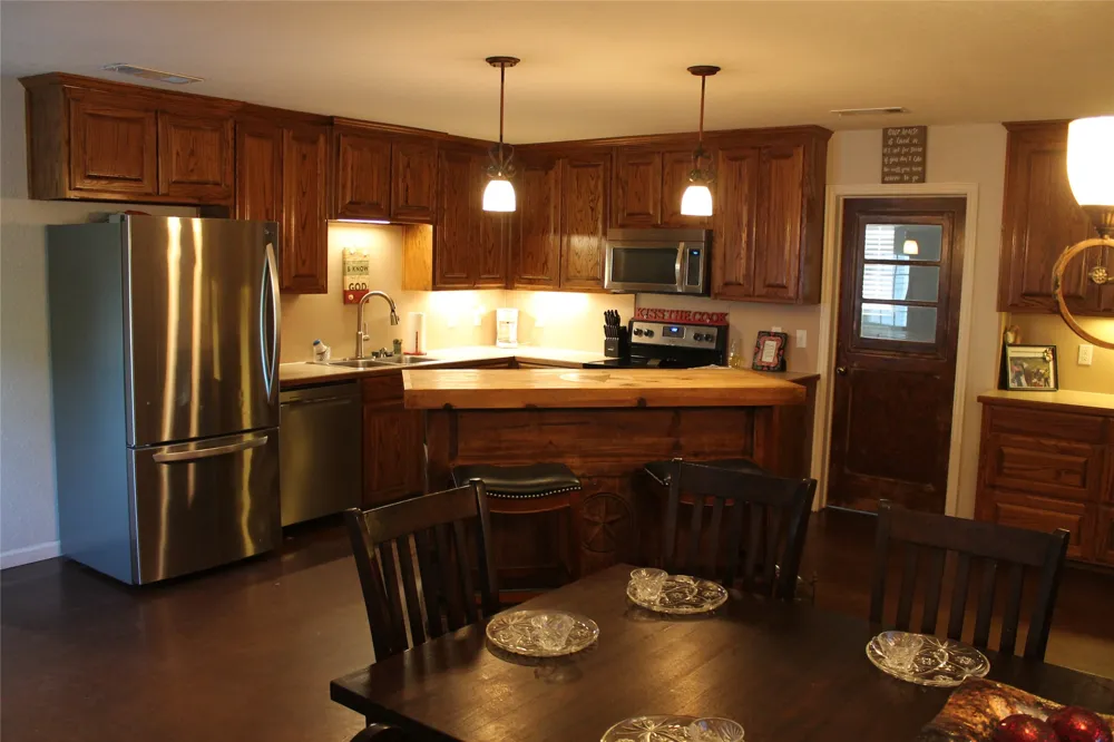 121 Port O Call Court Runaway Bay, TX 76426