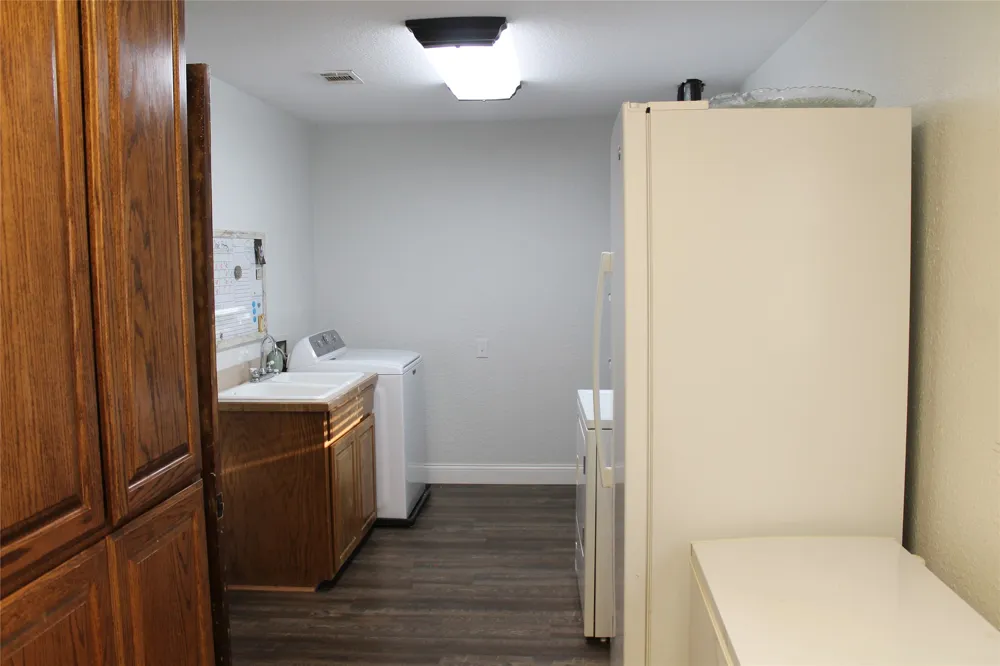 121 Port O Call Court Runaway Bay, TX 76426