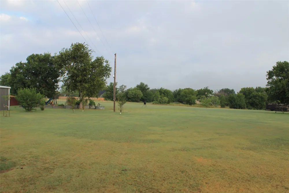 121 Port O Call Court Runaway Bay, TX 76426