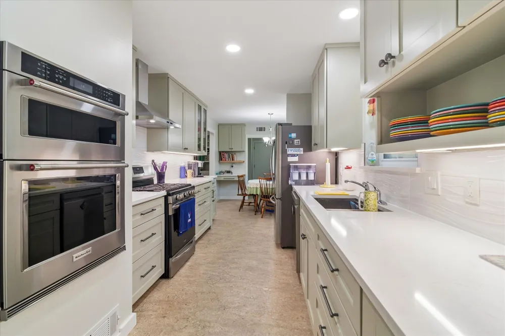 6150 Berwyn Lane Dallas, TX 75214