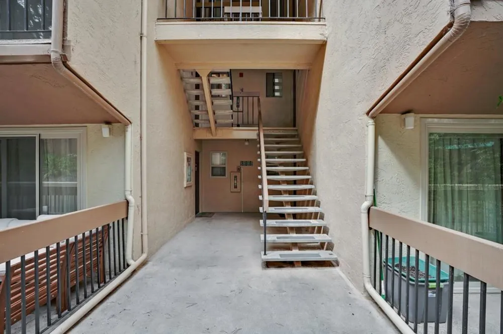 4205 Golden Oaks Lane Monterey, CA 93940