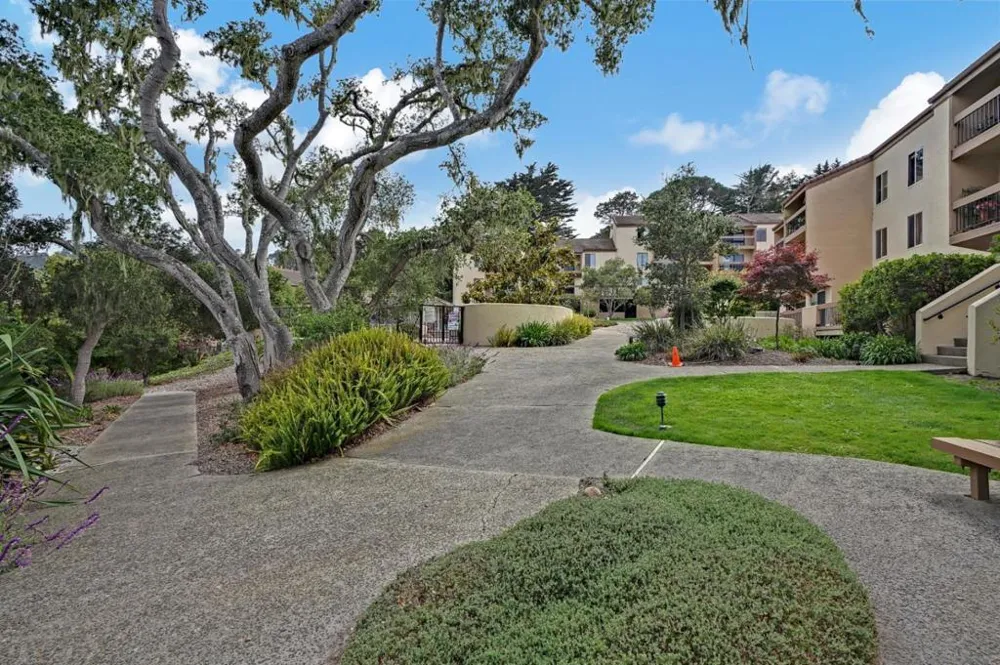 4205 Golden Oaks Lane Monterey, CA 93940