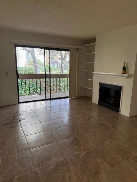 4205 Golden Oaks Lane Monterey, CA 93940