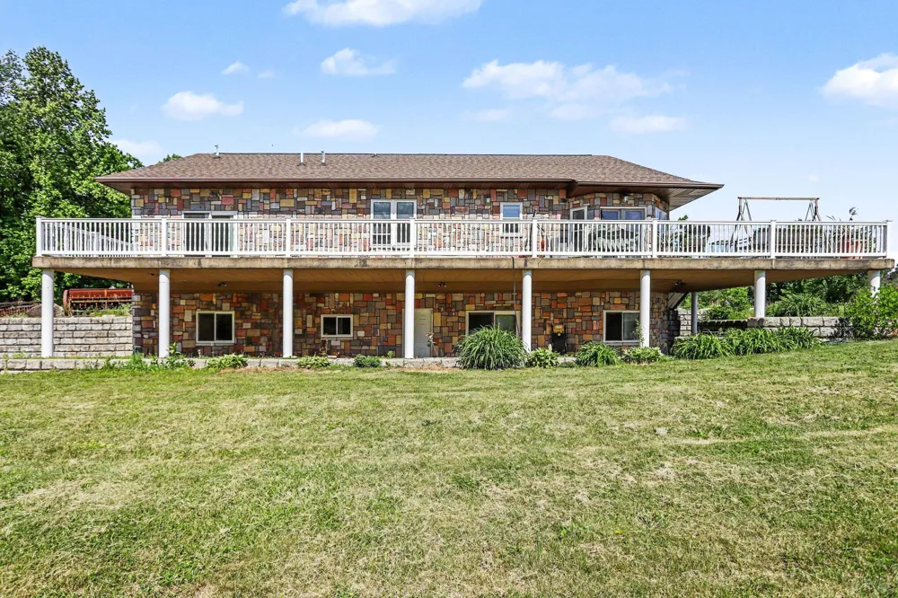 16470 E Ts Avenue Fulton, MI 49052