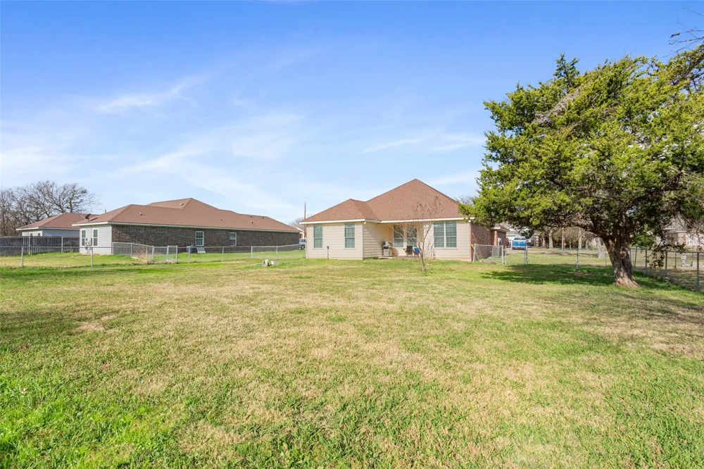 187 Ashland Drive Woodway, TX 76712