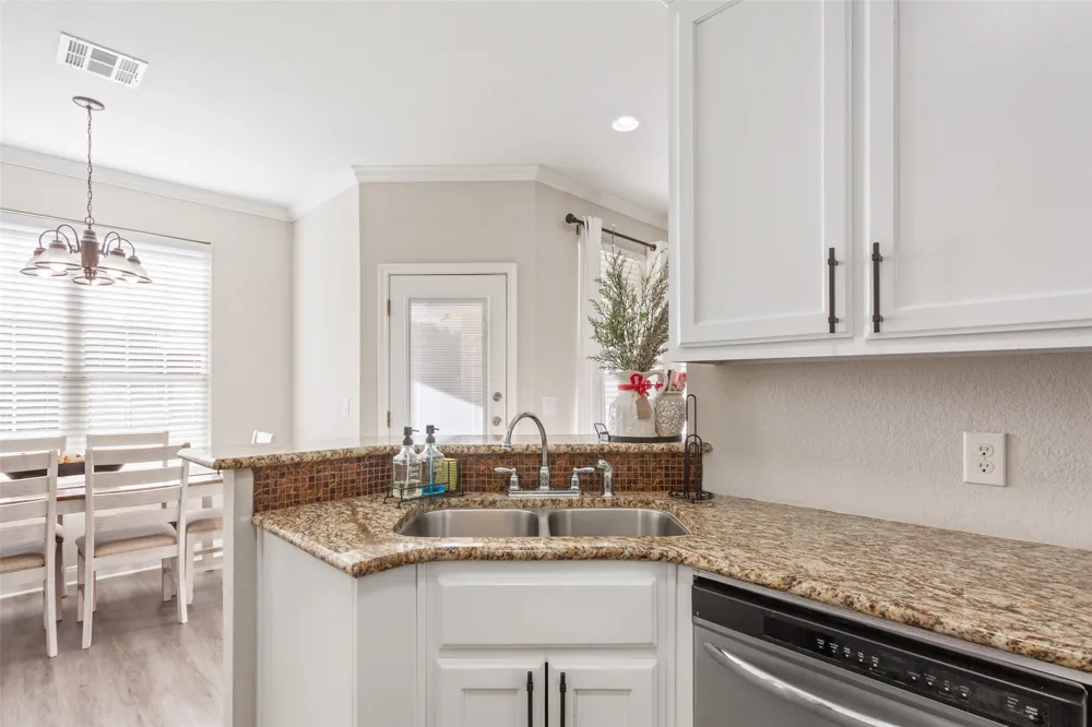 187 Ashland Drive Woodway, TX 76712