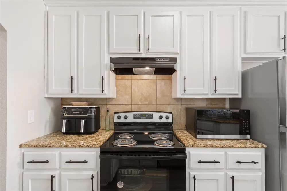 187 Ashland Drive Woodway, TX 76712