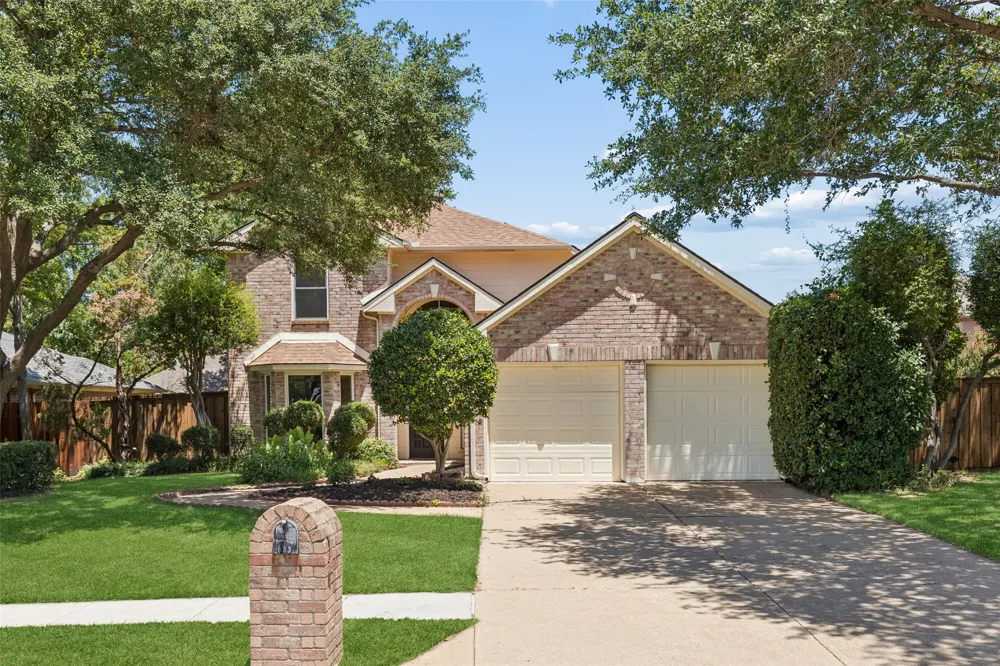 933 Golden Grove Drive Lewisville, TX 75067