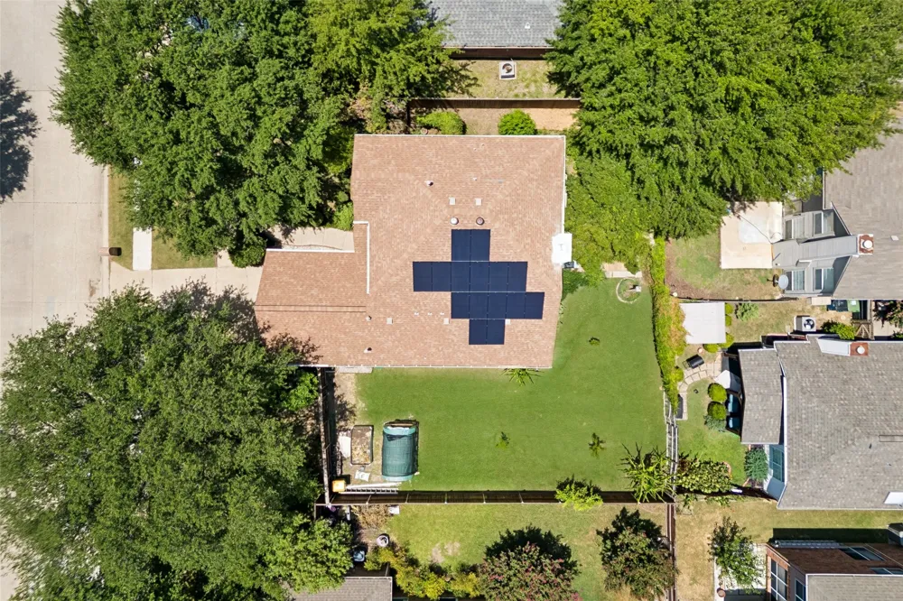933 Golden Grove Drive Lewisville, TX 75067