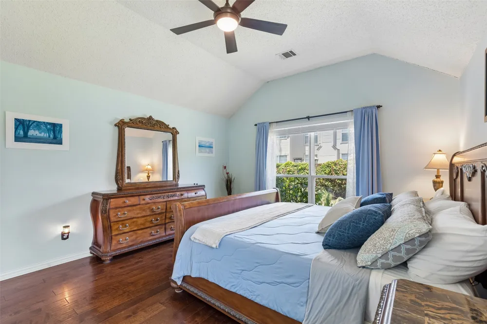 933 Golden Grove Drive Lewisville, TX 75067