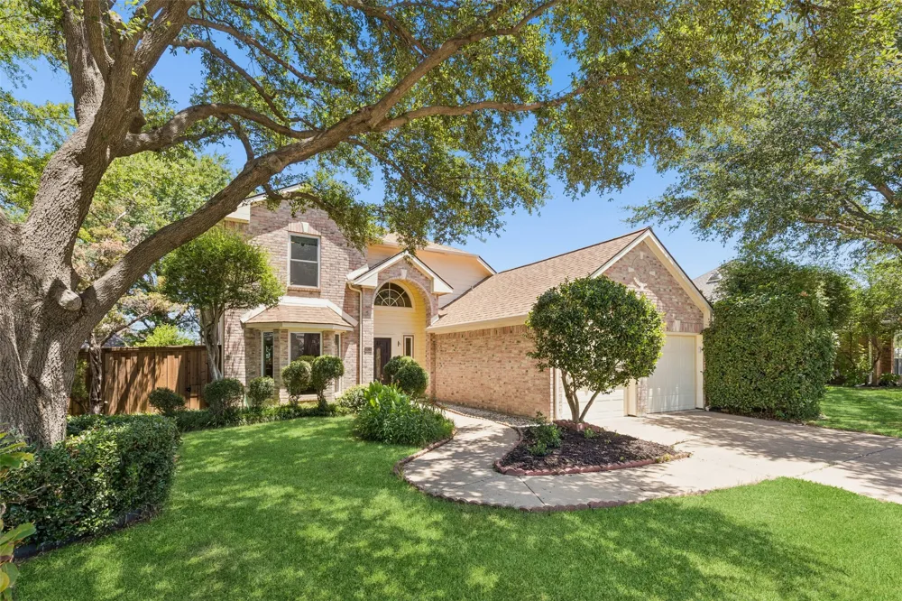 933 Golden Grove Drive Lewisville, TX 75067