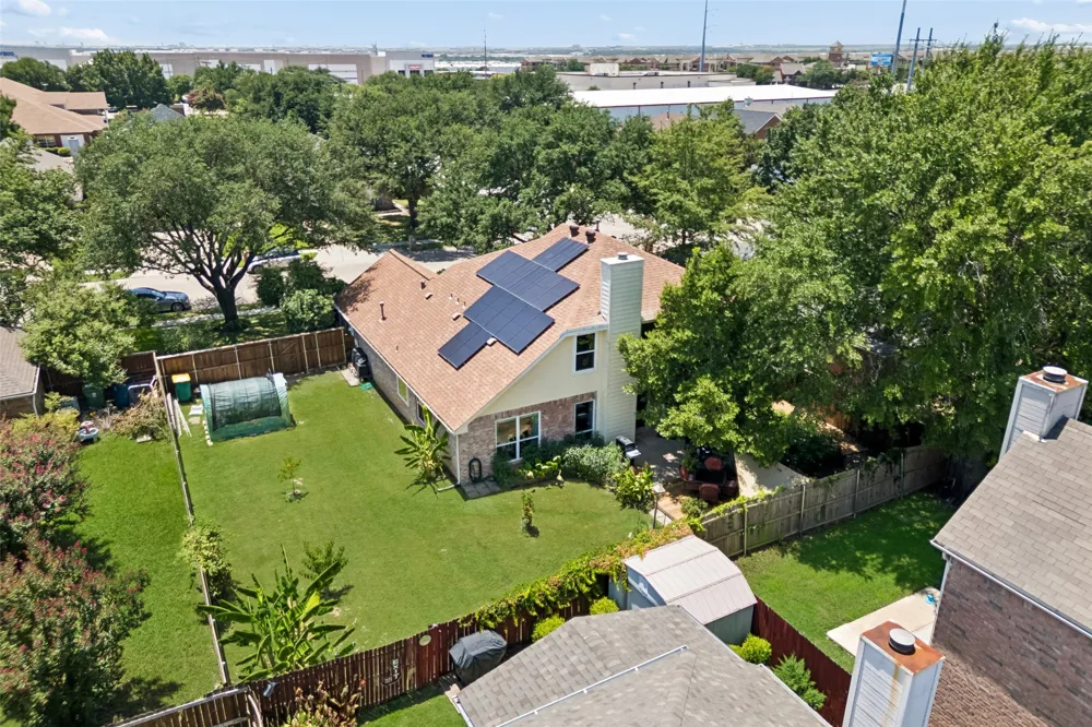 933 Golden Grove Drive Lewisville, TX 75067