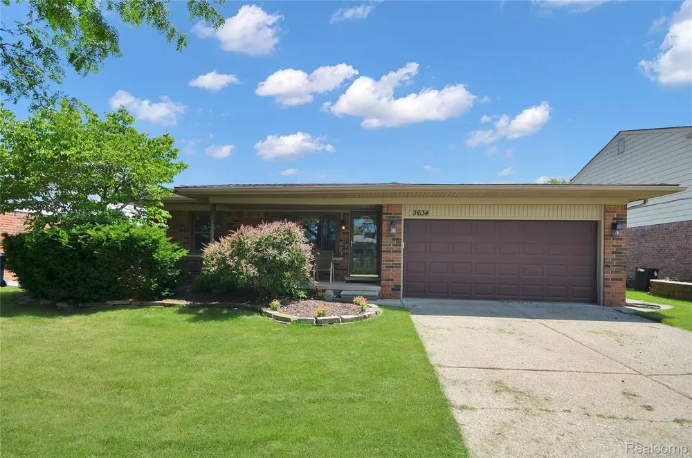 3634 Tracy Drive Sterling Heights City, MI 48310
