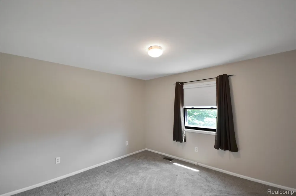 3634 Tracy Drive Sterling Heights City, MI 48310