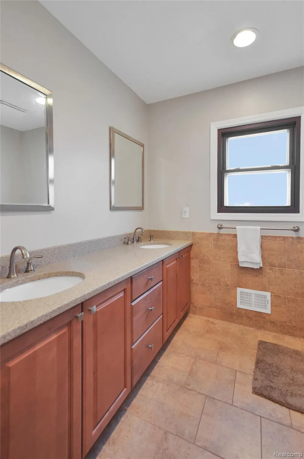 3634 Tracy Drive Sterling Heights City, MI 48310