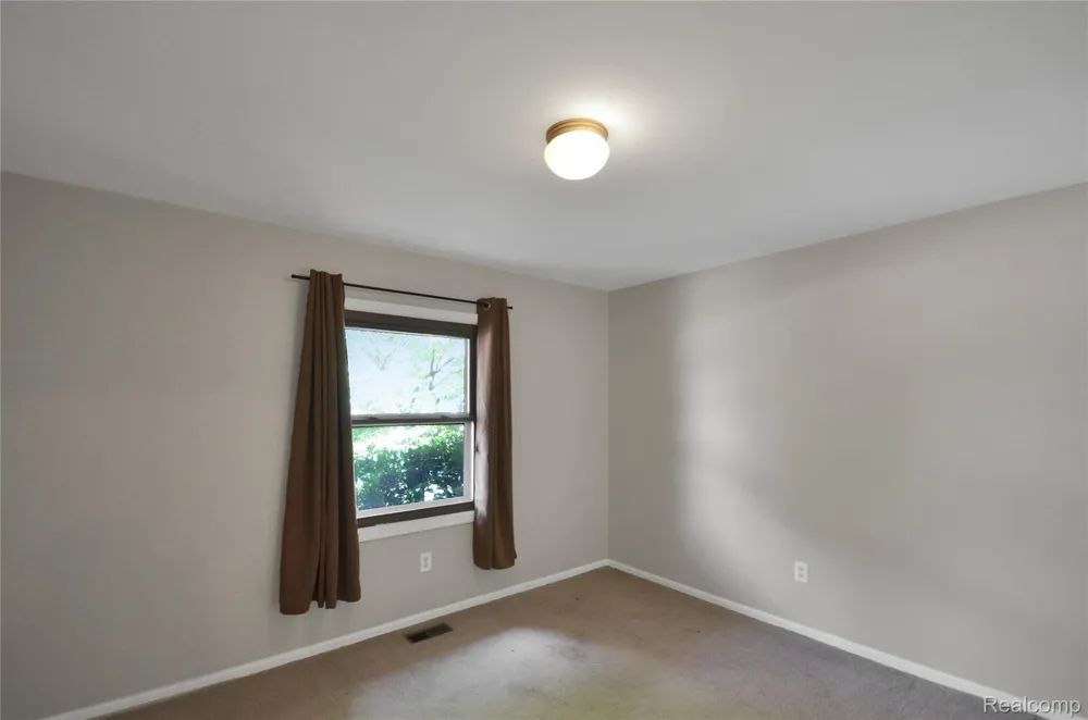 3634 Tracy Drive Sterling Heights City, MI 48310