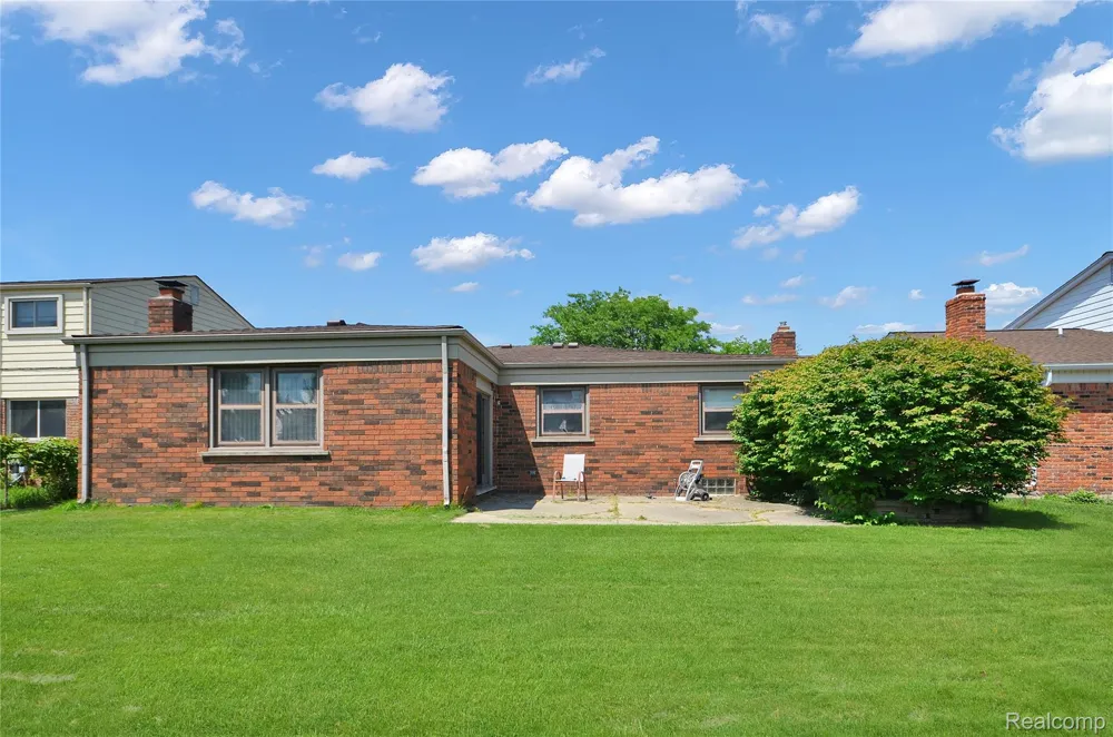 3634 Tracy Drive Sterling Heights City, MI 48310