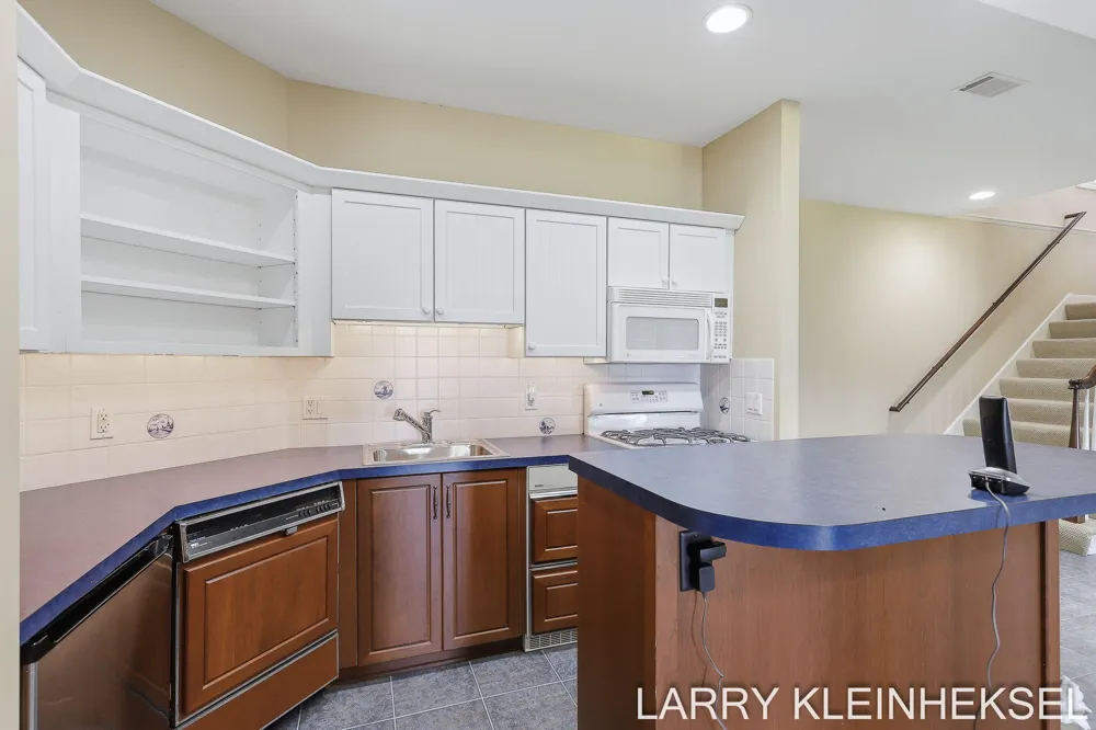 5645 Lakeshore Drive Port Sheldon Township, MI 49424