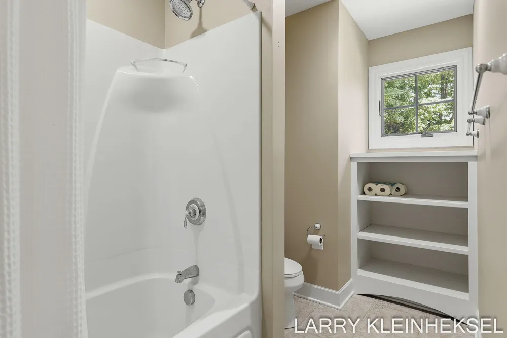 5645 Lakeshore Drive Port Sheldon Township, MI 49424