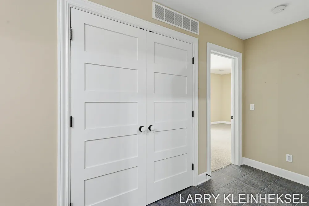 5645 Lakeshore Drive Port Sheldon Township, MI 49424