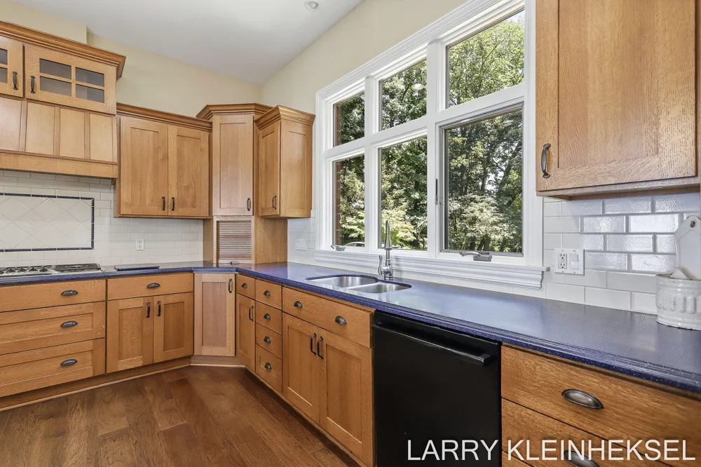 5645 Lakeshore Drive Port Sheldon Township, MI 49424