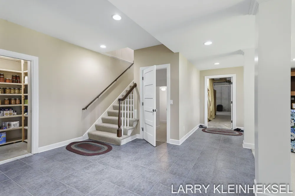 5645 Lakeshore Drive Port Sheldon Township, MI 49424