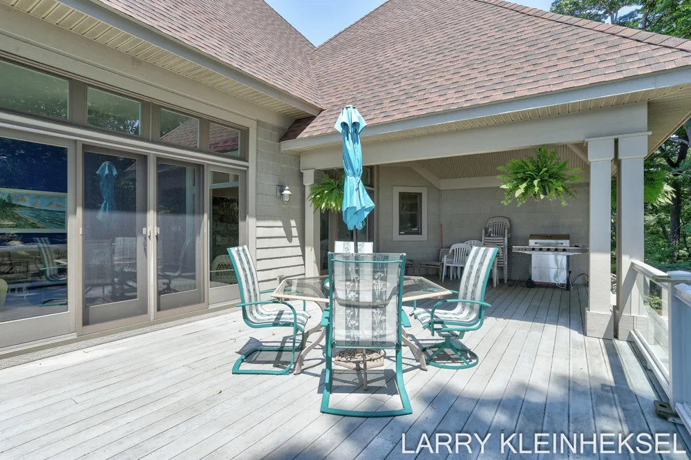 5645 Lakeshore Drive Port Sheldon Township, MI 49424