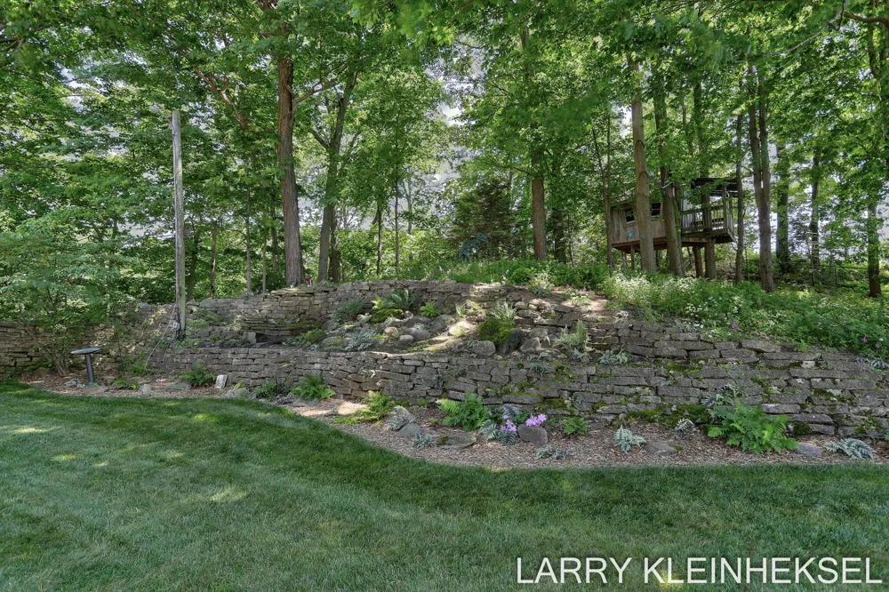 5645 Lakeshore Drive Port Sheldon Township, MI 49424