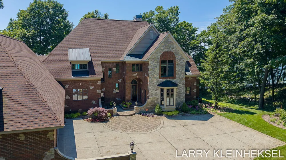 5645 Lakeshore Drive Port Sheldon Township, MI 49424